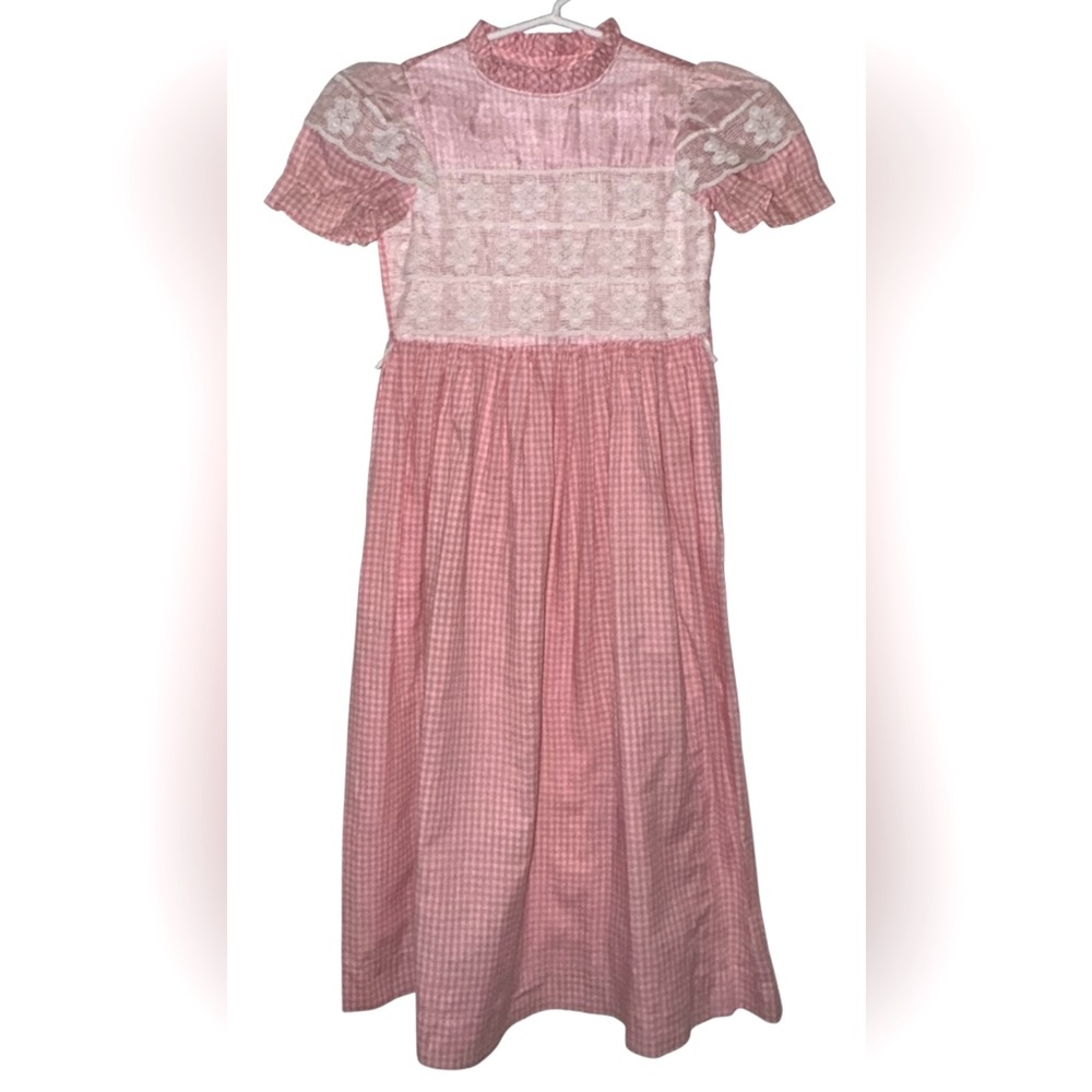 Pink Gingham Dress with Lace Details vintage JC Penny 6